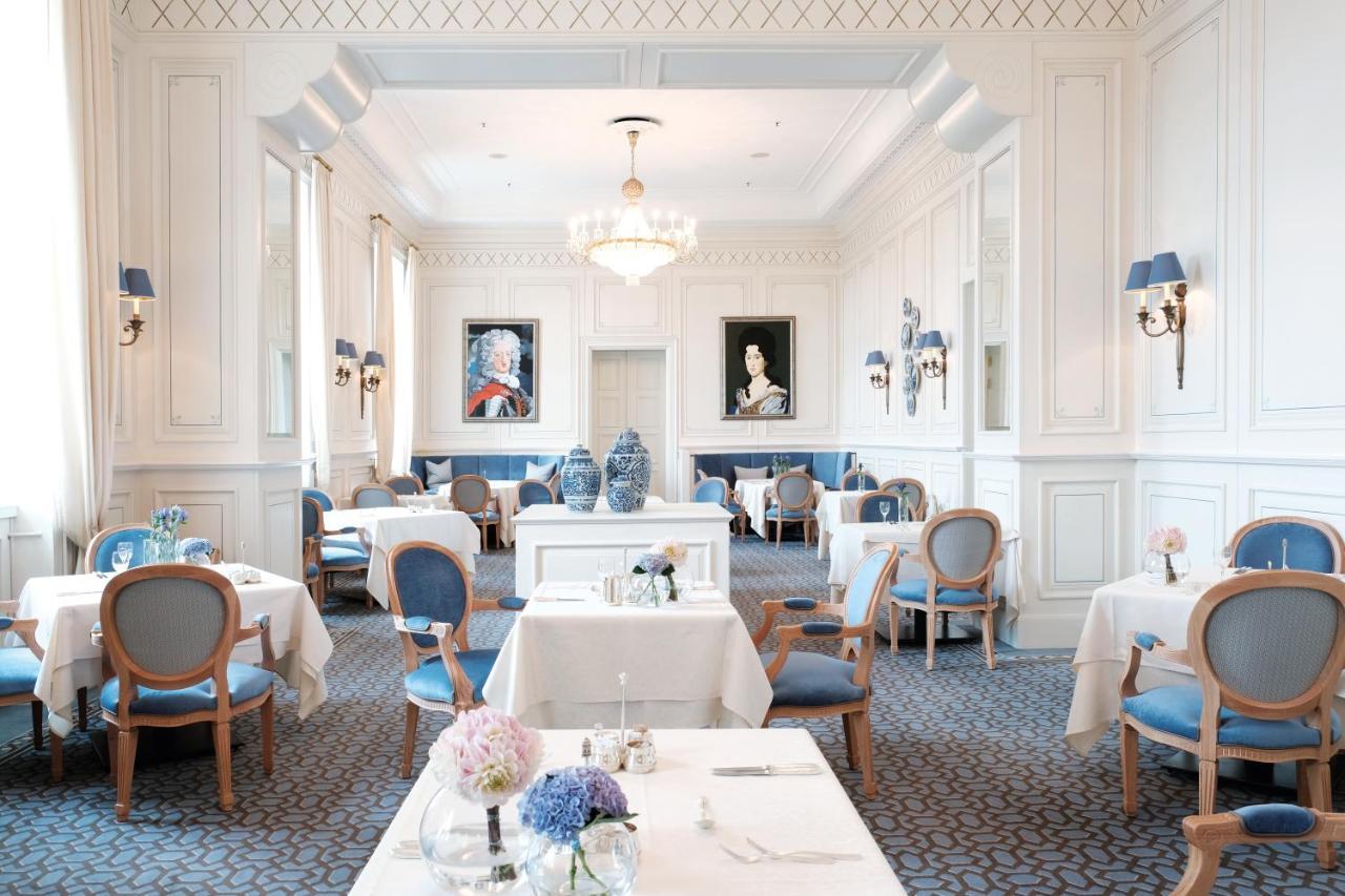 Althoff Grandhotel Schloss Bensberg Bergisch Gladbach Exterior foto The dining room at the Hotel de Chambord